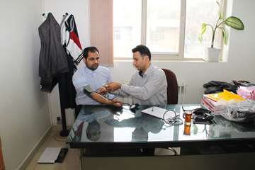 اجرای طرح غربالگری کارکنان اداره کل دامپزشکی استان زنجان به مناسبت هفته سلامت