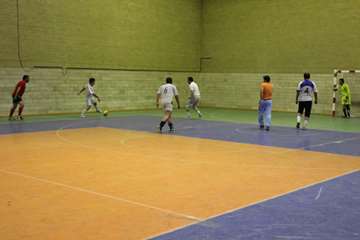 مسابقه دوستانه فوتبال به مناسبت هفته دامپزشکی