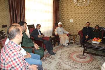 دیدار مدیرکل دامپزشکی استان زنجان با خانواده جهادگر شهید حاج کمال الدین جان نثار