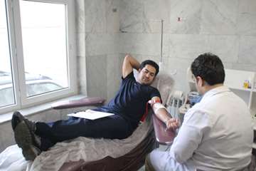 اهدا خون جمعی از کارکنان دامپزشکی استان زنجان به مناسبت هفته دامپزشکی