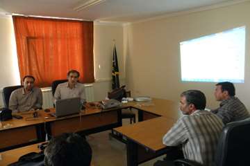 کلاس آموزش زمستان گذرانی زنبورعسل در شهرستان ایجرود