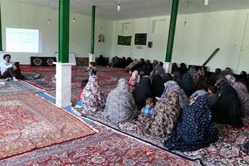 کلاس های آموزشی و ترویجی در روستاهای شهرستان ابهر با محوریت تب برفکی و بروسلوز