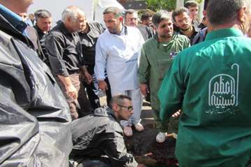 نظارت شرعی بر ذبح دام های قربانی حسینیه اعظم زنجان