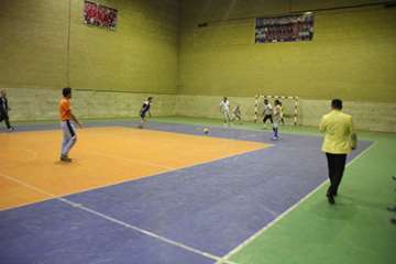 مسابقه دوستانه فوتبال به مناسبت هفته دامپزشکی