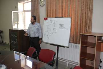 کلاس آموزشی زمستان گذرانی زنبور عسل